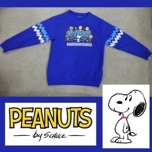Snoopy Peanuts Six Flags Great America Grad Night 2004 Sweater